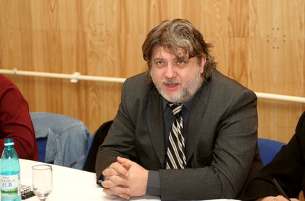 oameni_mazare_Cristian_Zgabercea_1.jpg oameni_mazare_Cristian_Zgabercea_1.jpg