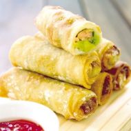  Rulouri de avocado si somon 