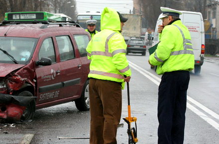 03_accident_-_cercetare.jpg 03_accident_-_cercetare.jpg
