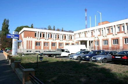 morti-_sediu_Politia_rutiera.jpg morti-_sediu_Politia_rutiera.jpg