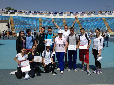 este campioana nationala atleta constanteana in trupa de majorete alaturi de miss romania galerie foto