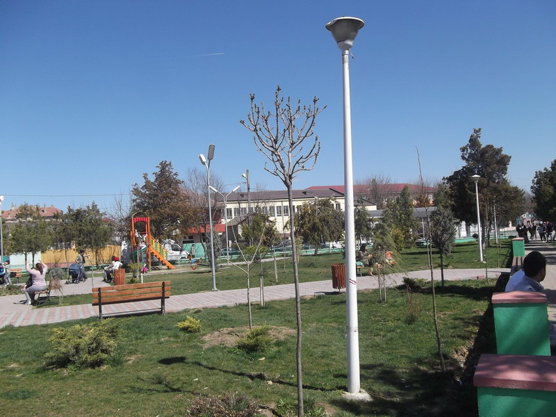 mai mult spatiu verde la harsova s a finalizat amenajarea a doua parcuri urmeaza cel de al treilea galerie