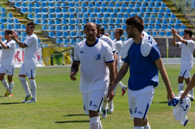 fc farul a castigat al treilea meci la rand si a iesit de la retrogradare ion rauta i a atins pe marinari