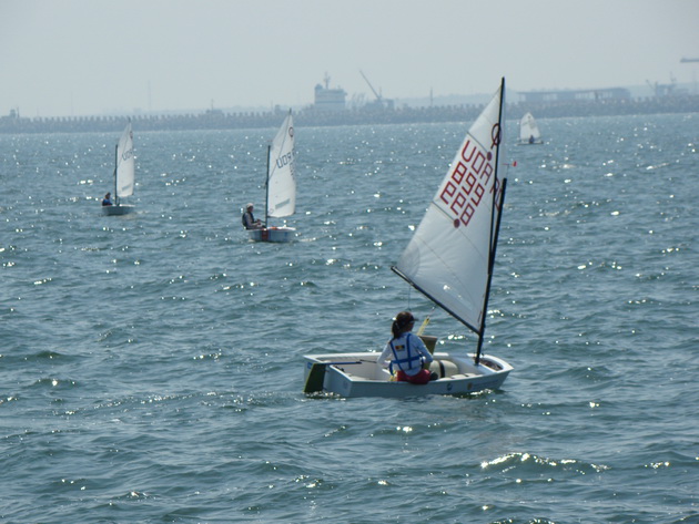 ambarcatiunile constantene au taiat apa cu repeziciune la trofeul tomis galerie foto 457586