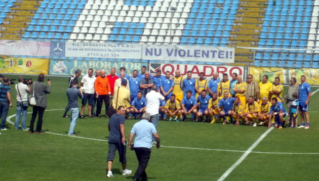 batraneii si au amintit de vremurile in care erau eroi in meciul fostelor glorii ale farului a dat gol