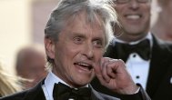 Michael Douglas crede că suferă de cancer la gât din cauza activităţilor sexuale. Care este părerea specialiştilor?