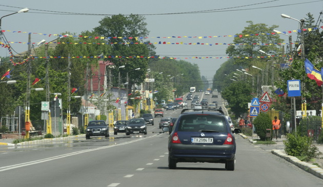 Află Cui Dă Primăria Valu Lui Traian Aproape Nouă Milioane De Lei Pentru Curăţenie