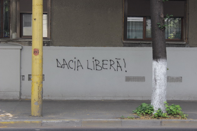 fotoreportaj ce mesaje scriu constantenii pe toti peretii 461155