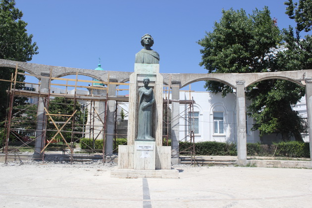 statuile din constanta un omagiu adus celor care si au pus amprenta asupra orasului de la malul marii