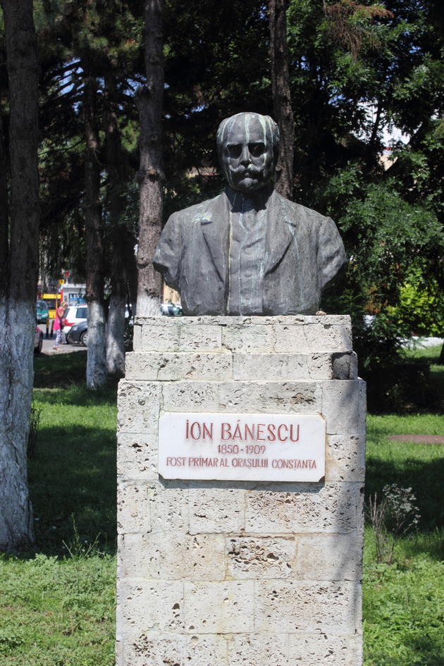 statuile din constanta un omagiu adus celor care si au pus amprenta asupra orasului de la malul marii