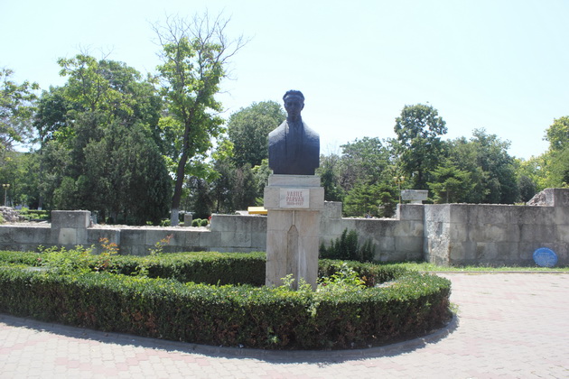 statuile din constanta un omagiu adus celor care si au pus amprenta asupra orasului de la malul marii