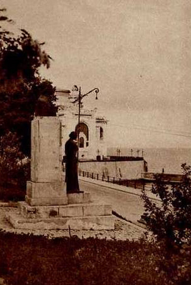 statuile din constanta un omagiu adus celor care si au pus amprenta asupra orasului de la malul marii