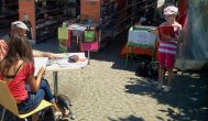Portrete pentru toţi constănţenii şi acorduri de mandolină în acest week-end în Caravana Bookland    