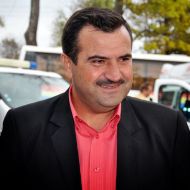 Primarul Vrabie își încurajează liceenii să meargă la facultate într-un mod inedit. Vrea să le plătească transportul, cazarea, hrana și taxa de studiu!