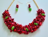  Macaw Colier si cercei din coral rosu si agate verzi