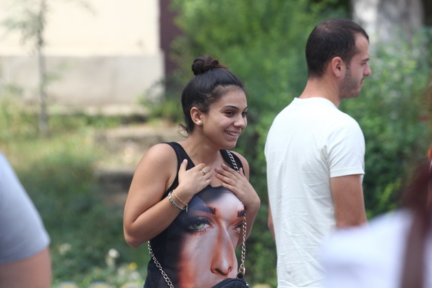 fotoreportaj unii au sarit in sus de bucurie altii au plans cu lacrimi amare la aflarea rezultalelor