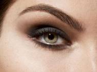 Trucuri de frumuseţe care te fac sexy în ochii bărbaţilor. Încearcă-le şi tu!