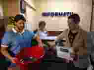 Constanta.ro Forța Civică a protestat ”altfel” la Primăria Constanța. Lecție de civism servită de o pensionară