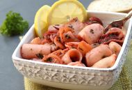 Calamari cu lămâie şi usturoi 