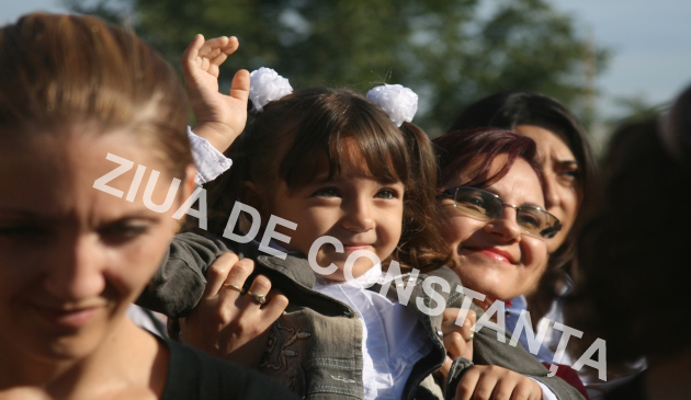 fotoreportaj prima zi de scoala cascaturi zbengueli plictiseala 470026