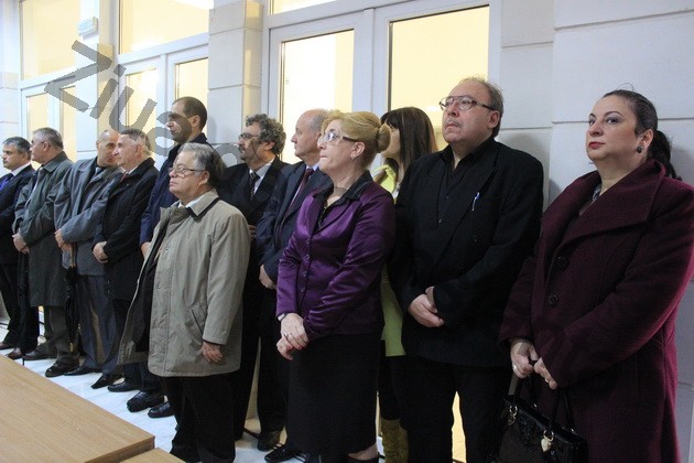 umbrele regrete urari si promisiuni cum a fost la deschiderea anului universitar de la ovidius galerie