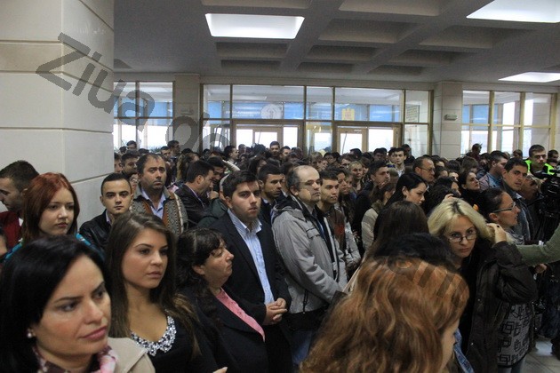 umbrele regrete urari si promisiuni cum a fost la deschiderea anului universitar de la ovidius galerie