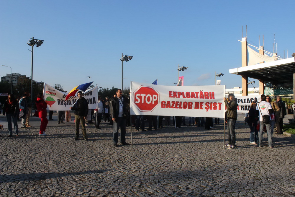 baricada verde la constanta un nou protest impotriva proiectului aurifer de la rosia montana 472199