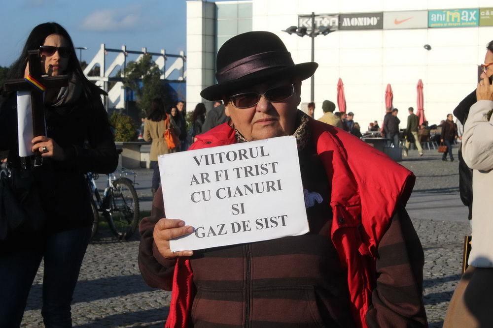 baricada verde la constanta un nou protest impotriva proiectului aurifer de la rosia montana 472199