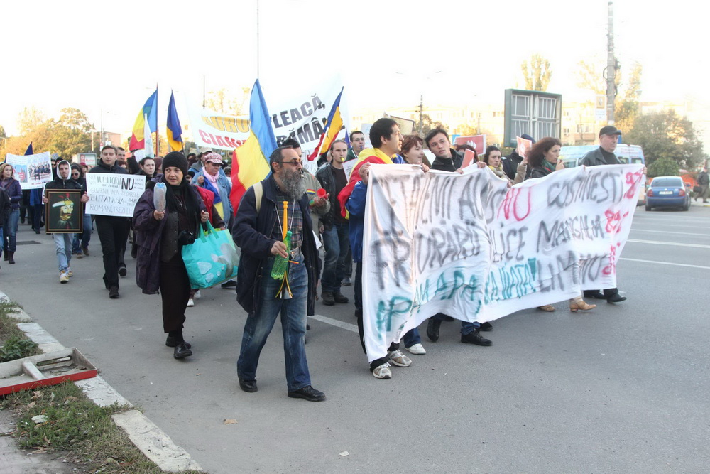 baricada verde la constanta un nou protest impotriva proiectului aurifer de la rosia montana 472199