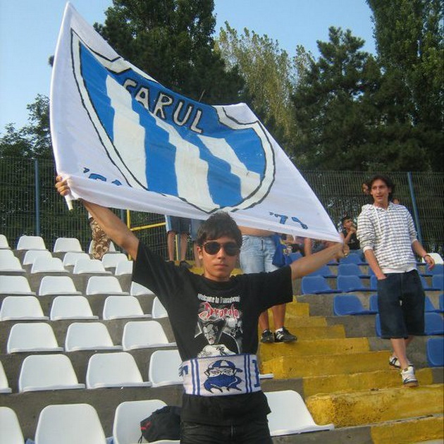cea mai dulce echipa de fotbal si a pus emblema farului pe tortul de la majorat galerie foto 472345