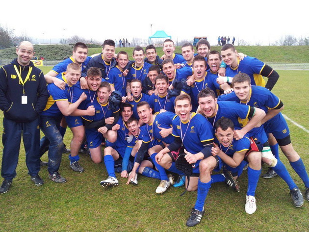 trei rugbysti si un fotbalist toti cei patru baieti ai unei familii din topraisar sunt sportivi galerie
