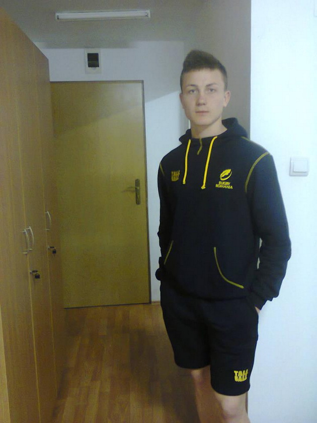 trei rugbysti si un fotbalist toti cei patru baieti ai unei familii din topraisar sunt sportivi galerie