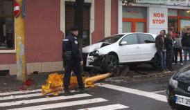 Ce spun medicii Tânăra, implicată în accidentul rutier de ieri, în continuare în stare gravă