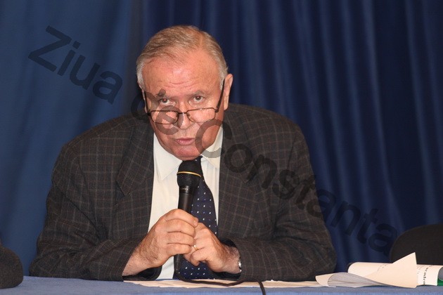 prima dezbatere publica la ovidius prorectorul victor ploae va indemn sa va mobilizati si sa validam