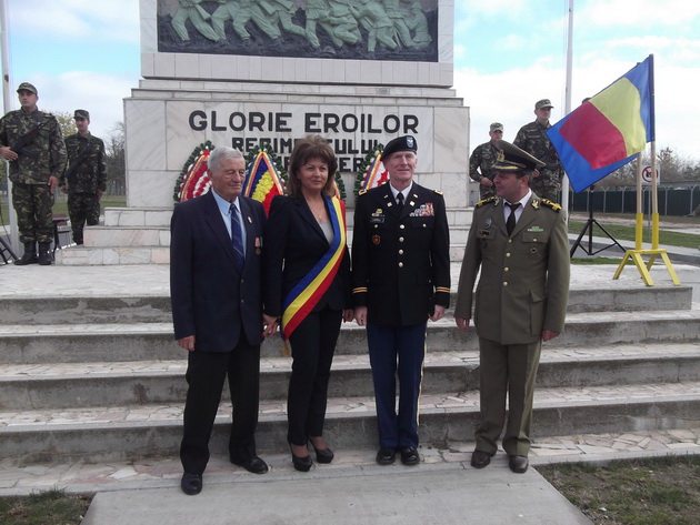 incredibila aventura traita de veteranul de razboi gheorghe dobroiu soldati americani prezenti la manifestarile