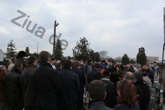 9 luni fara comisarul sef danut pisica galerie foto 476660