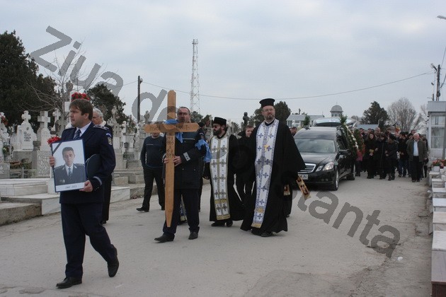 9 luni fara comisarul sef danut pisica galerie foto 476660