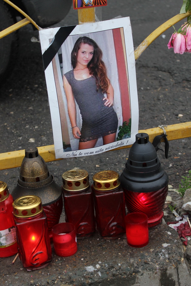 fotoreportaj in memoriam aici a murit andreea rosu 477307
