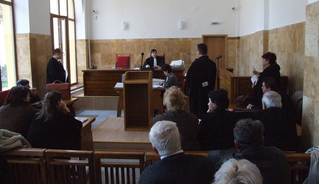 Condamnat Pentru Inselăciune Cu Consecinţe Deosebit De Grave