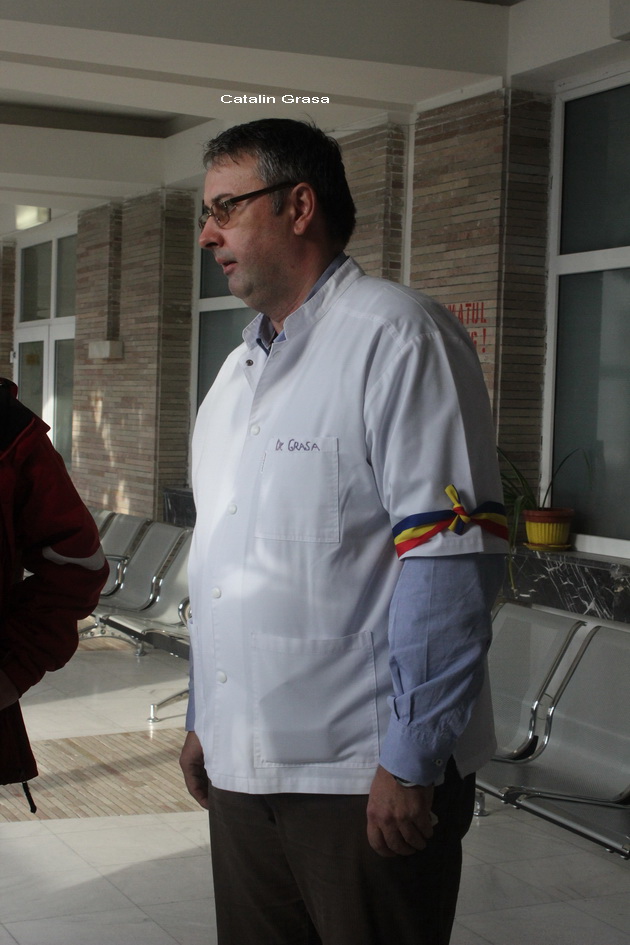 medic celebru alaturi de grevistii din spitalul judetean constanta galerie foto 477619