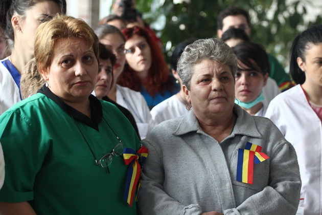 medic celebru alaturi de grevistii din spitalul judetean constanta galerie foto 477619