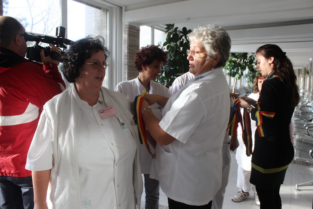 medic celebru alaturi de grevistii din spitalul judetean constanta galerie foto 477619