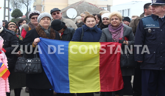 fotoreportaj cum au purtat constantenii tricolorul de ziua nationala 478205