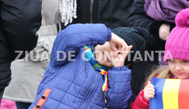 fotoreportaj cum au purtat constantenii tricolorul de ziua nationala 478205