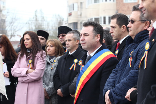 slujba te deum spectacol artistic si hora unirii nicolae matei navodari poate fi model pentru toate orasele