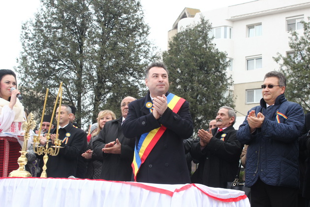 slujba te deum spectacol artistic si hora unirii nicolae matei navodari poate fi model pentru toate orasele