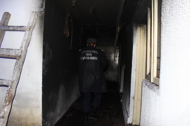 arde biserica din navodari 478344