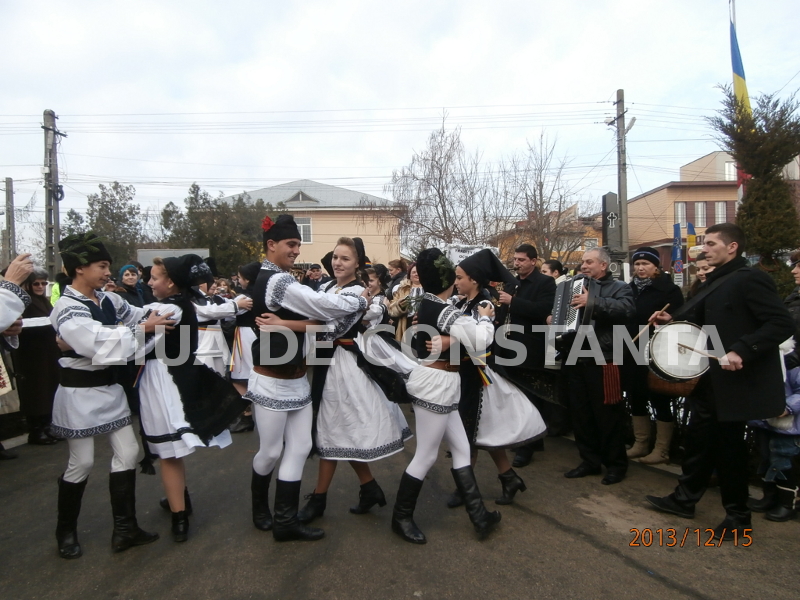 fotoreportaj festivalul dupa datina strabuna la cumpana 479705
