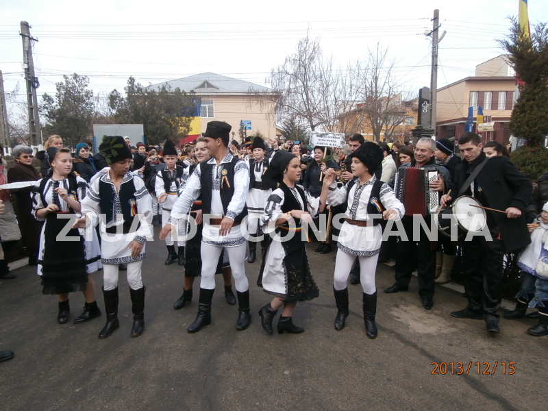 fotoreportaj festivalul dupa datina strabuna la cumpana 479705