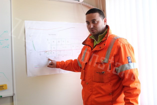 mii de acropozi milioane tone de piatra si mii de metri cubi de beton in coronament am fost pe santier